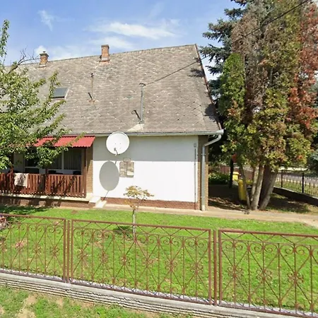 Bajnoczi Vendeghaz Holiday home Balatonboglar