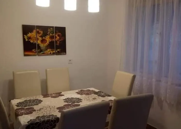 Nyaraló Bajnóczi